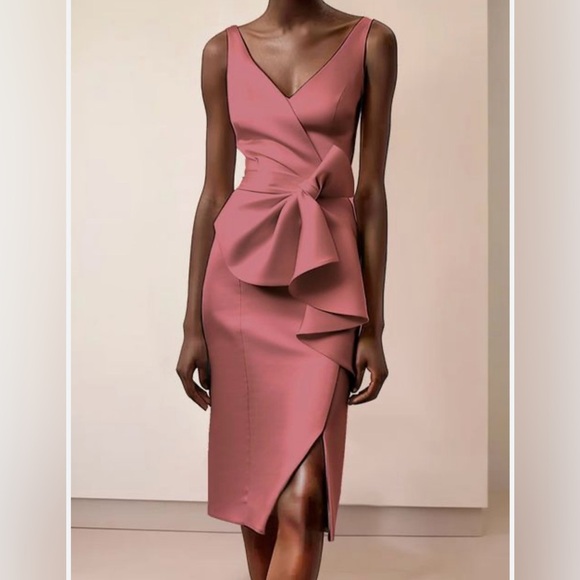 Fehaute Pink Asymmetrical Cocktail Dress with V-Neck - Picture 2 of 3